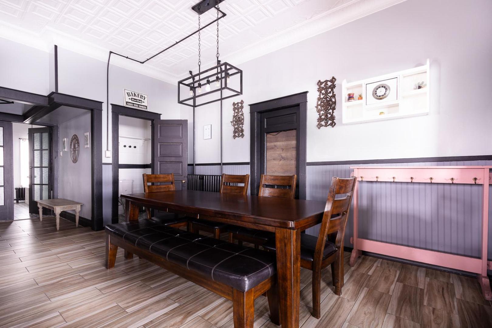 ניאגרה פולס The Pub- 8Br Free Parking, Minutes From Falls & Casino מראה חיצוני תמונה